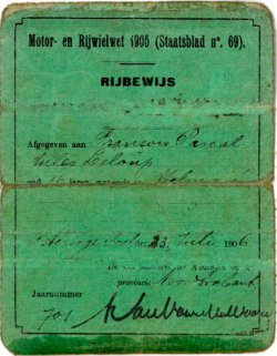 Rijbewijs van Juls Leloup (1906)