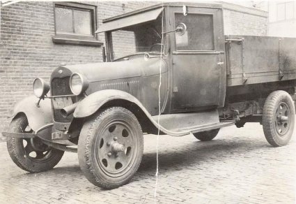 N-8592 Ford-vrachtwagen, 1936 (collectie Regionaal Archief Tilburg)