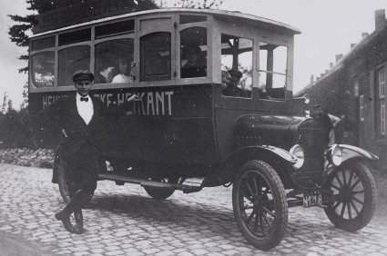 Autobus Simons, 1925.