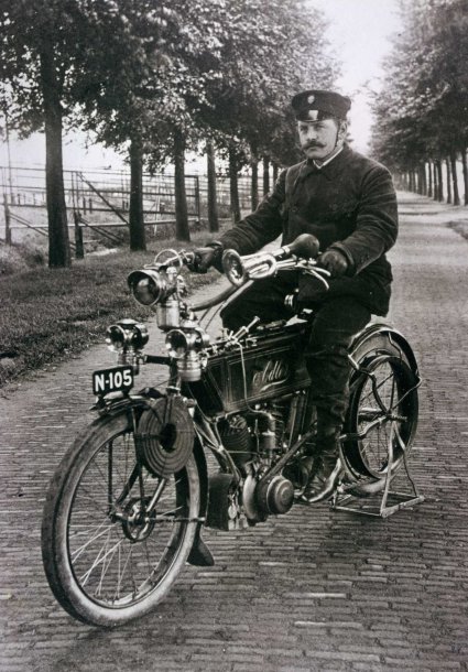 Adler motorfiets, c. 1906