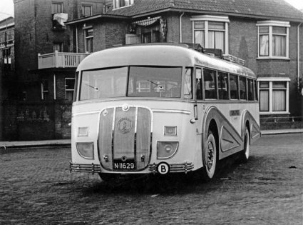 N-11629 Kromhout bus, c. 1947 (Collectie Eindhoven in Beeld)