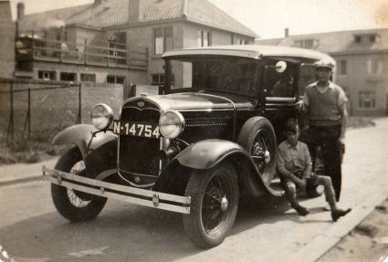 De Ford van Heuvelmans, 1932 (foto: Collectie Heuvelmans)
