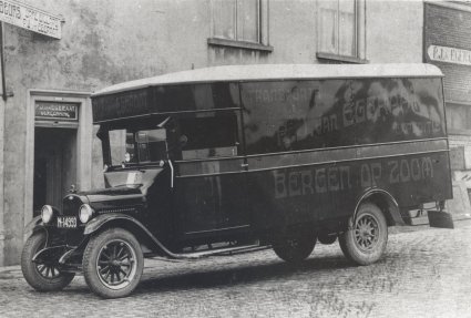 Chevrolet vrachtwagen, 1928 (bron: Bergen op weg)
