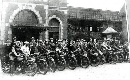 Rush motorfietsen, c. 1925.