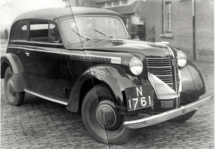 N-1761 Opel Olympia (collectie J. Bakker)