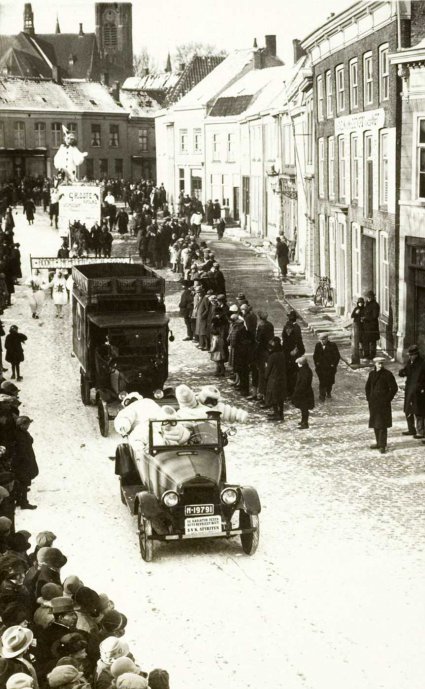Vastenavondoptocht in Bergen op Zoom, 1929 (Collectie Historisch Centrum het Markiezenhof)