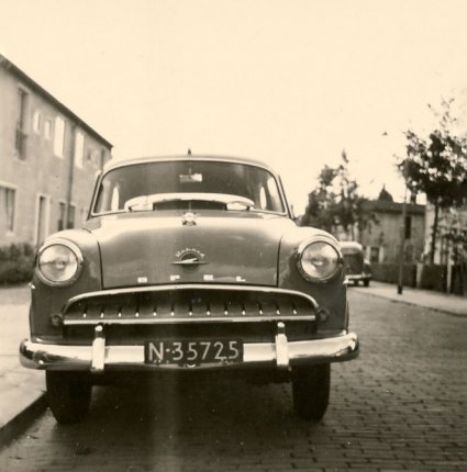 Opel Rekord van J. Seebregts (Collectie H. Seebregts)