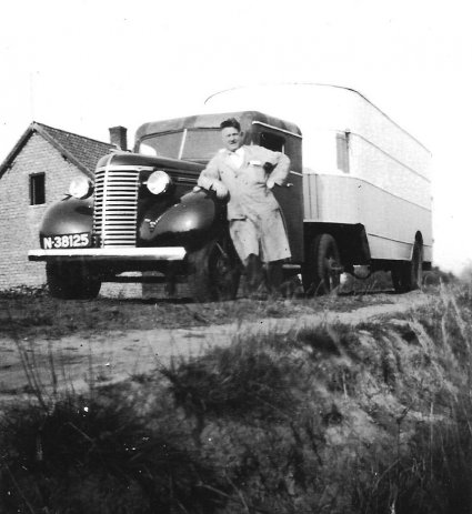 N-38125 Chevrolet truck met oplegger, jaren '40 (coll. Tiest van den Boogaard)