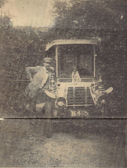 Frans Colson met zijn auto