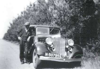 N-50795 Chrysler model 1933 (bron: Mijn beroep is chauffeur)