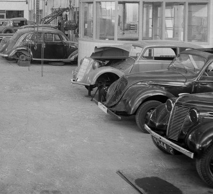 Renault Juvaquatre (collectie West-Brabants Archief)