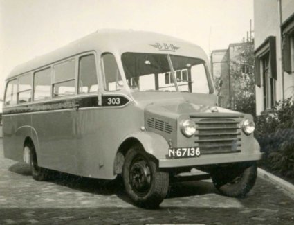N-67136 Bedford met Jongerius-carrosserie (collectie NCAD, Verzameling S.O. de Raadt)