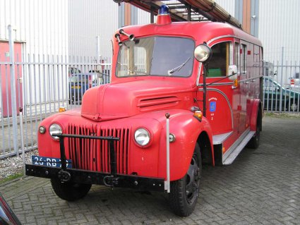 Ford brandweerwagen (collectie J. v. Haandel)