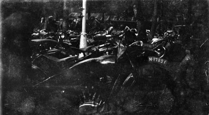 Harley-Davidson (foto: B. v.d. Burgt; collectie P. Huvenaars)