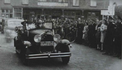 [aanvulling: Willys Whippet ? ; zie reactie hieronder. Redactie]Bron: collectie BHIC