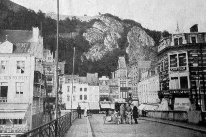In Dinant, 1914