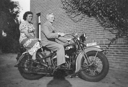Harley-Davidson, 1949 (collectie M. Smolders-Goudsmits)