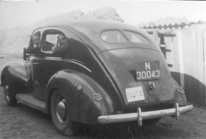 N-30043 Ford Tudor Sedan bj. 1940 (bron: Beeldbank WO2 – NIOD)