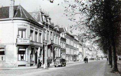 Peugeot (Foto: DNB; collectie Regionaal Archief Dordrecht)