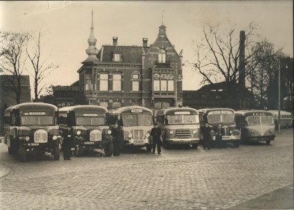 White Scout Car met carrosserie van De Groot (collectie N. Dankers)