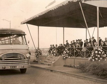 DAF-bus 1954 met Van Oers-carrosserie