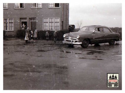 N-449 Ford in Brabant Grensrit 1951 (foto: Ad de Groot; collectie ETAG)