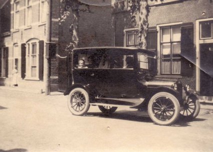 Chevrolet, c. 1920 (collectie M. van Well-Hagemeijer)