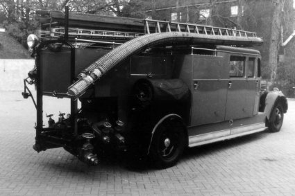 Ford V8 (collectie brandweervoertuigenonline)