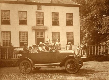 T-Ford Touring (Foto: M. Kolfschoten-Verheyen. Bron: Regionaal Archief Tilburg)