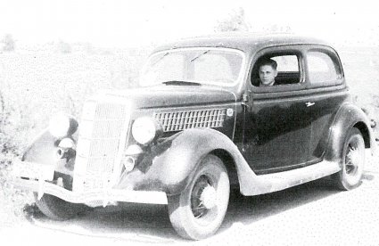 Ford V8 1935 (collectie P. v.d. Acker)