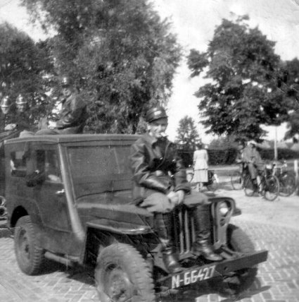 Willys Jeep (coll. Neerkants Historisch Erfgoed)