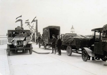 Foto: Ver. Foto Bur. (coll. Regionaal Archief Dordrecht)