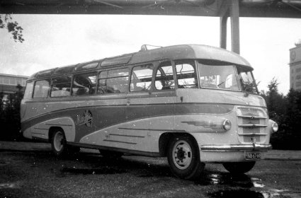 N-80442 Ford met landelijk kenteken (collectie S.O. de Raadt)