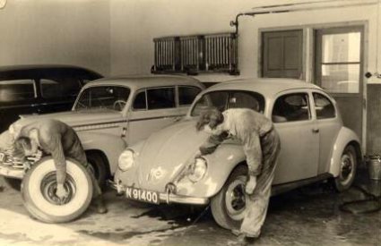 Chrysler, Opel en Volkswagen (collectie P. Roosenboom)