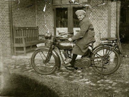 N-10675 Harley-Davidson (coll. HKK De Ketsheuvel)