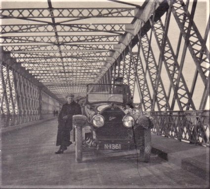 Cadillac,onderweg naar de Mer de Glace, juni 1923 (coll. Cornelis v.d. Ven)