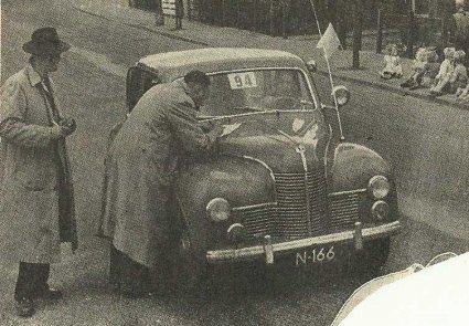 Jowett (bron: De Auto, 1951)