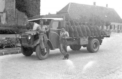 Foto 2: Bedford (coll. J. Vos)