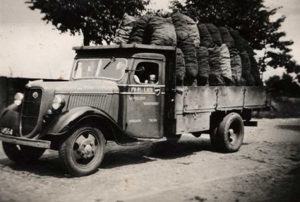 Ford (coll. W. Pullens)