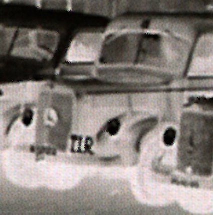 Mercedes, detail van foto 3 (bron: Onderweg, blz. 33)