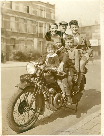 N-19591, Gillet Tour du Monde (foto: collectie Vincent van Ginneke)
