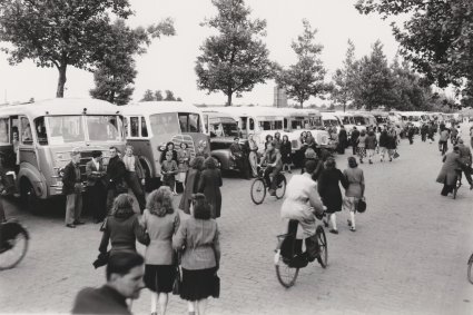 Foto 1: N-24184 (foto: collectie S. Loman)