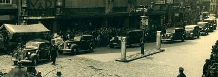Begrafenisstoet oud-burgemeester V.d. Does de Willebois, 1937 (collectie Nico de Bont)
