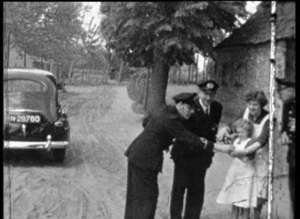 Ford (Bron: BHIC nr. SAL-064 via BrabantinBeelden, 3:11)