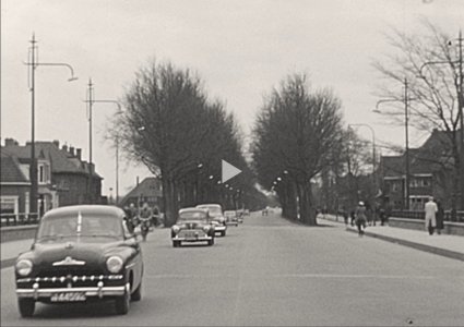 Bron: film Zoektocht naar een nieuw klooster: vertrek van Breda naar Heesch. Collectie Erfgoedcentrum Nederlands Kloosterleven via BrabantinBeelden, op 03:08
