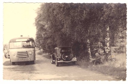 Mercedes Benz en Citroën (bron: collectie Ton Pijnenburg)