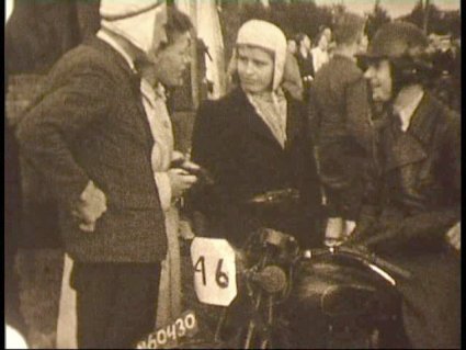 Opname: Ties Reijbroek. Bron: filmcollectie heemkundekring “Sint Achten op Boeckel”
