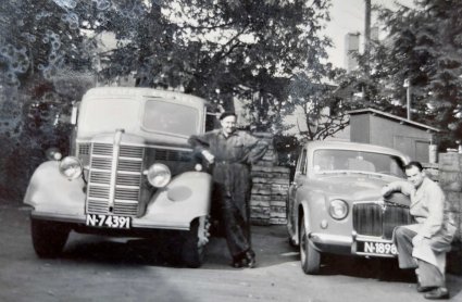 Bedford en Rover P4 (Bron: collectie Heemkundige Studiekring De Acht Zaligheden)