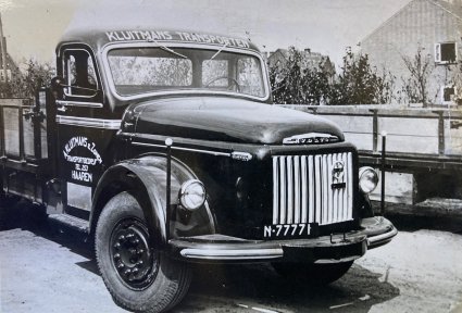 Foto 1: N-77771, Volvo (foto: coll. E. van Nistelrooij)