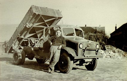 Bedford (bron: collectie Piet Huvenaars)